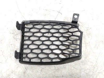 Cubierta de parrilla de ventilación lateral izquierda Can-Am Spyder RT 990 2011 705003115 Foto 1 de 4