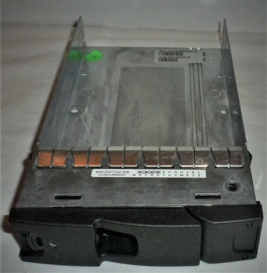 Xyratex HDD tray XYR P/N: 32889-09 Blank Hard Drive Caddie - Image 1 of 1