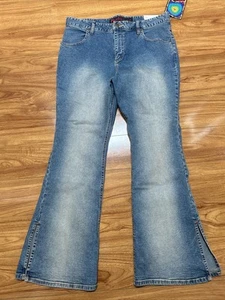 Vintage Mudd Girls+ Size 16 1/2 Flared Split-Hem Jeans With Light Fading - Picture 1 of 4
