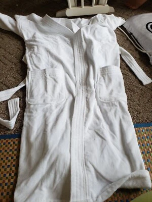 ESTILO CIPRÉS MONARCA: 661-48-WHTLT ZISE: OSFM Foto 1 de 4