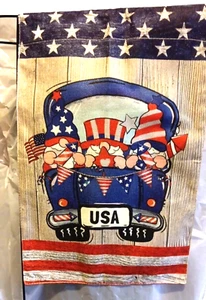 Patriotisches 12x18 Patriotisches Auto mit 3 Trollen Gartenfahne - Bild 1 von 1