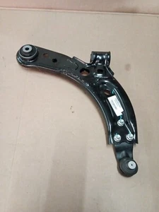 NEW GENUINE PART MG3 DRIVER OFF SIDE Lower Suspension Arm - 10072311 / 10500200 - Picture 1 of 7