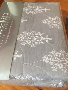 1 (ONE) PIECE ADAIRS MERCER REID TEGAN QUILTED PILLOW CASE - Picture 1 of 3