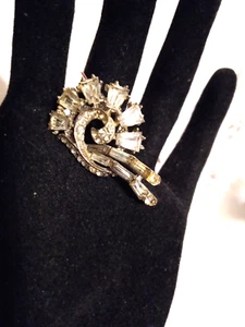 VTG One Bagette Rhinestone Shoe Clip unsigned - Picture 1 of 3