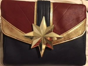Captain Marvel Purse Crossbody Or Over Shoulder New - Picture 1 of 9