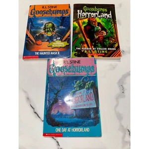 Bundle of 3 R.L. Stine Goosebumps Chapter Scholastic Books - Foto 1 di 4