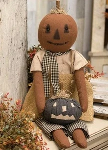 PRIMITIVE HALLOWEEN PUPPE KÜRBIS MÄDCHEN MIT SCHWARZER JACK-O-LATERNE -23"H - Bild 1 von 4