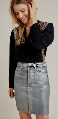 NUEVO CON ETIQUETAS Anthropologie Falda Lápiz Denim Metálica Plateada Talla 0 100% Algodón Clásica Foto 1 de 4