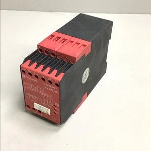 Relé de seguridad TELEMECANIQUE XPS-BC Ref388 - Imagen 1 de 3