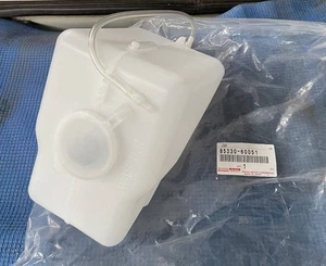 TOYOTA Genuino Land Cruiser Parabrisas Lavadora Tarro Conjunto 85330-60051 - Imagen 1 de 2