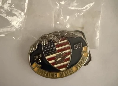 Hebilla de cinturón de metal conmemorativa Operación Tormenta del Desierto 16 de enero de 1991 en paquete Foto 1 de 4