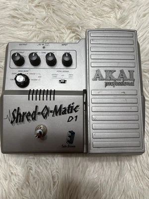 Pedal de sobremarcha de tubo Akai Shred-O-Matic D1 Foto 1 de 3