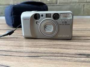 Appareil photo argentique Minolta riva zoom 115 , fontionnel . - Foto 1 di 18