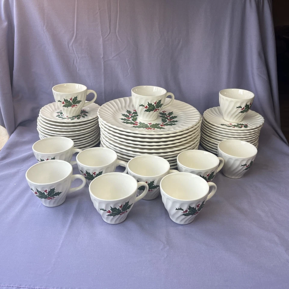 Scio Japan Holly Berry Christmas Holiday Swirled Plates Cup Saucers - Set Of 12 - Image 1 of 4