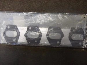 NOS 1999 2000 2001 LINCOLN NAVIGATOR 5.4 EXHAUST MANIFOLD GASKET RH - Picture 1 of 1