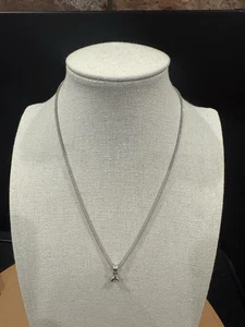 Collana in oro bianco 14 kt 16" con pendente in oro bianco 18 carati con diamanti .25"  - Foto 1 di 5