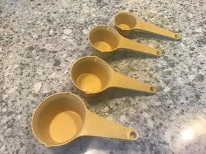 Lot of 4 Vintage Harvest Gold Foley Measuring Cups 1/8 -1/4 -1/3 -1/2 Cup USA - Picture 1 of 6