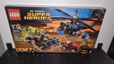 Brand New Sealed LEGO DC Super Heroes Batman: Scarecrow Harvest of Fear 76054 - Image 1 of 4