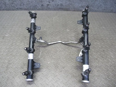 2003-2007 HUMMER H2 6.0L ENGINE HIGH PRESSURE FUEL RAIL W/ INJECTOR SET - Image 1 of 4