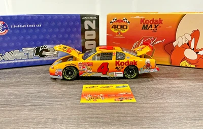 Chevrolet Monte Carlo Kodak Max/Looney Tunes Yosemite Sam 2002 Mike Skinner #4 Foto 1 de 4