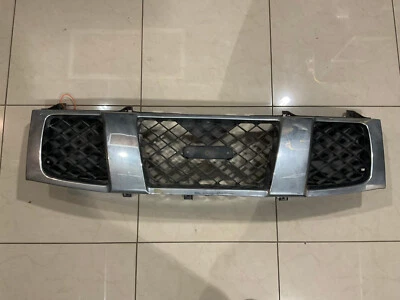 Parrilla negra y plateada 2005 2006 2007 Nissan Pathfinder OEM Foto 1 de 4