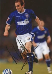 IPSWICH: DAVID WRIGHT SIGNED 6x4 ACTION PHOTO+COA - Picture 1 of 1