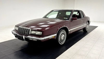 1992 Buick Riviera Prestige Package (SE) - Image 1 of 4