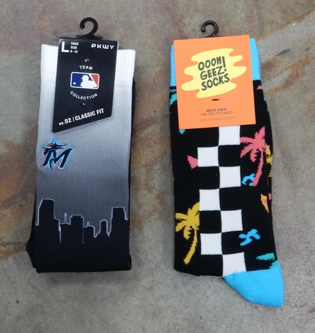 Miami Marlins 2 Pack Gift Socks Large Fits Men Size 6-12 Skyline Sky 90's Board Cover