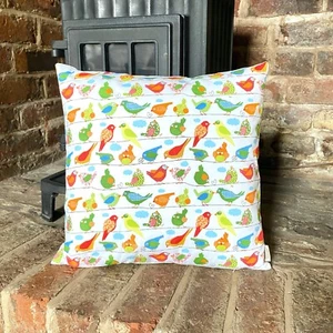 548. LITTLE BIRDS 100% Cotton Cushion Cover. Various sizes - Picture 1 of 1