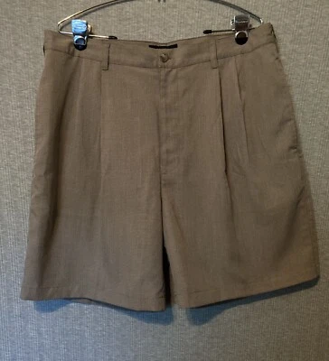 Croft & Barrow Men’s Shorts Brown Pinstripe Easy Care Pleated Front Size 38 - Image 1 of 4