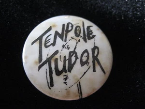 Tenpole Tudor-White-Music-Pin Badge Button-80's Vintage-Rare - Imagen 1 de 1