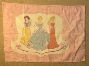 Funda de Almohada Disney Princesas Blancanieves Cenicienta Bella Durmiente De Colección Rosa - Imagen 1 de 3