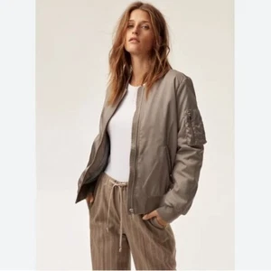 The Group by Babaton Gilman Bomber Modern Taupe - Picture 1 of 10