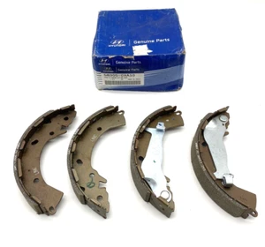 Kit Ganasce Freno Posteriore Hyundai i10 i20 OEM 58305-0XA10 Nuove Originali - Imagen 1 de 2