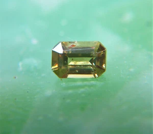 0.31 ct. Demantoid Natural from Rissia Untreated Octagon Olive Green - Picture 1 of 3