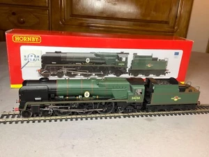 Hornby R2709 BR 4-6-2 Rebuilt Battle of Britain Class 34058 Sir Frederick Pile - Picture 1 of 5