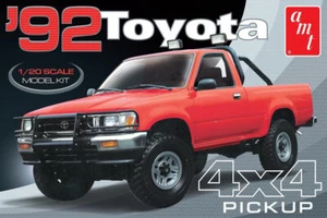1/20 AMT 1992 Toyota 4x4 Pickup Plastic Model Kit - Picture 1 of 20