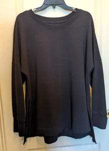 Xersion Womens Black 3/4 Sleeve Light Weight SweatShirt Tunic Side Slits NWOT - Picture 1 of 5