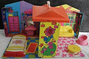 Rarität Vintage Mod 1967 The World Of Barbie House Case #1048 FOLD OUT VINYL - Bild 1 von 24