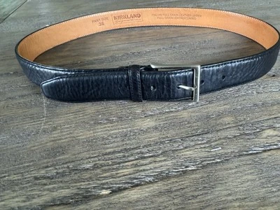 Cinturón de cuero italiano de grano completo Kirkland Signature negro 36 elegante para hombre Foto 1 de 4