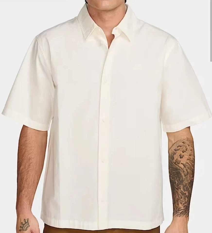 Nike Club Men's Button-Down Short-Sleeve Shirt Medium HJ2029-133 White Sail