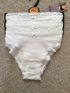 M&S Taglia SMALL Multipack 3 x mutandine brasiliane bianche misto cotten bordo in pizzo S - Foto 1 di 7