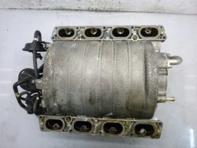 Puente de admisión Audi A8 S8 4D 4,2 gasolina AQH 077133185AS Foto 1 de 2