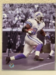 Kevin Jones Signed Detroit Lions 8x10 Photo LOF 4 - Picture 1 of 4