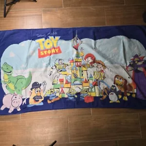 Walt Disney World Toy Story XL Beach Towel 63x33 Bath Sheet All Character Zurg - Picture 1 of 3