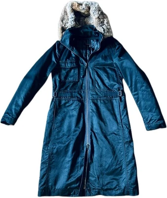 Chaqueta Parka $995 THEORY Forrada de Piel Negra y Con Capucha Talla S Foto 1 de 4