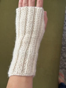 Hand Knit 100% Wool HandWarmers Fingerless Gloves Solid White/Cream Handmade - Picture 1 of 4