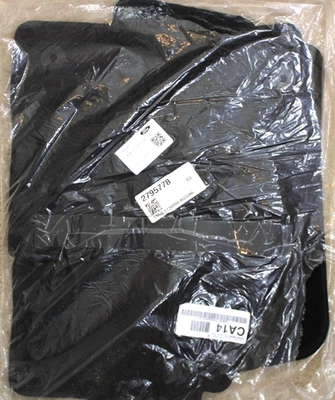 Juego de 4 alfombrillas negras base Ford Explorer 2020-2023 HBAXB LB5B Foto 1 de 4