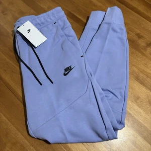 NEW Nike Sportswear Tech Fleece Joggers Light Thistle Men’s Small CU4495-569 - Picture 1 of 4