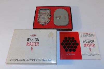 Weston Master V Universal Exposure Meter Model 748 - Image 1 of 2